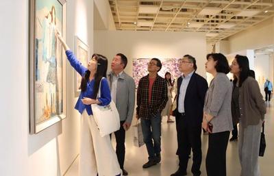 文藝之花開遍閔行，百花齊放共繪新時代——第十二屆“百花齊放新時代”系列文化活動暨第十屆“絢麗閔行”優秀美術作品展盛大啟幕